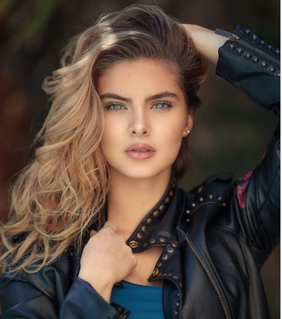 Brighton Sharbino Biography Brighton Sharbino Biography